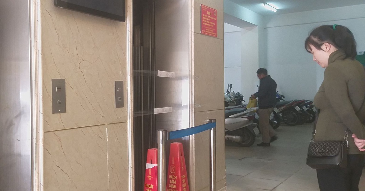 Thang máy gặp sự cố cần nhanh chóng đưa ra hướng xử lý