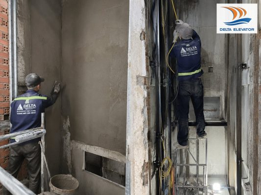Phần xây dựng giếng thang chiếm tỷ trọng đáng kể trong tổng chi phí