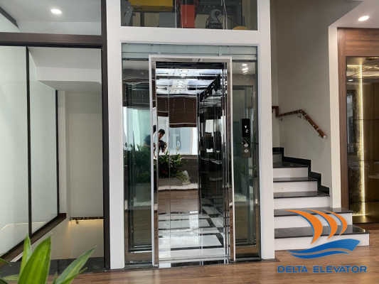 Thang máy khung thép kính phù hợp với ngôi nhà khó xây dựng hố thang bê tông