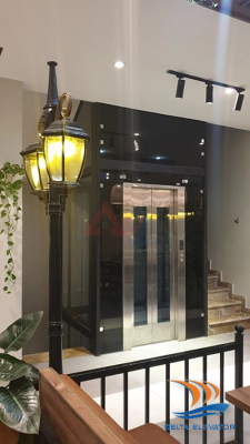 Sử dụng thang máy Delta thuận tiện trong nhà cải tạo tiết kiệm diện tích