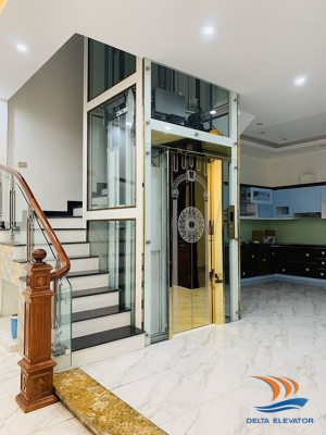 Bố trí thang máy hài hòa với cầu thang bộ và lối đi giúp di chuyển thuận tiện hơn