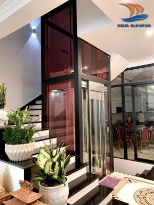 Gia đình hài lòng với quyết định lắp thang máy cho nhà 2 tầng