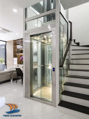 Thang máy kính phù hợp với nhà phố diện tích nhỏ tạo cảm giác rộng thoáng