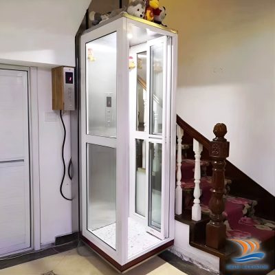 Thang máy thủy lực khi mất điện được giữ an toàn nhờ hệ thống van và bộ cứu hộ tự động